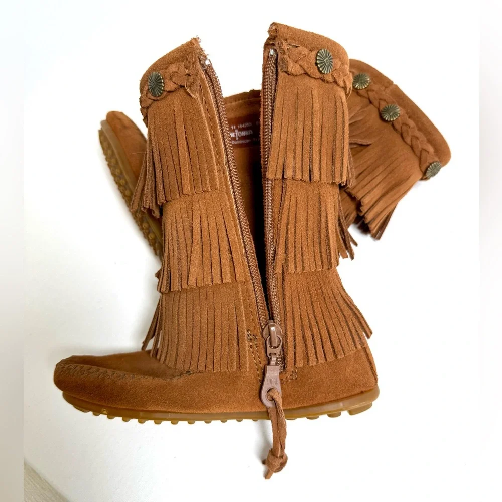 Minnetonka Girls Triple Fringe Suede Side Zip Soled Moccasin Boots Size 11